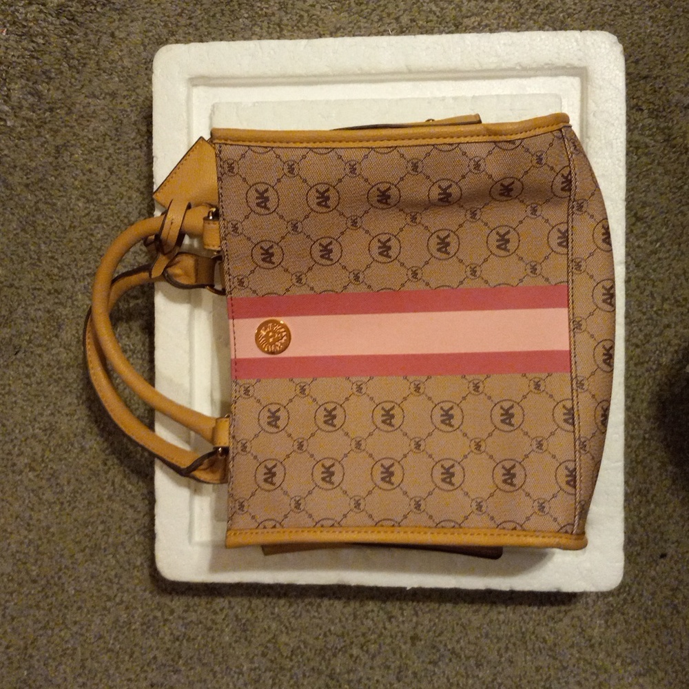 Womens Anne Klein small handbag purse brown and pink. Exc condition